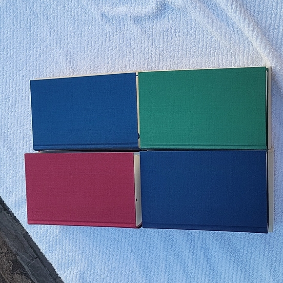 Set of 4 Hard Cover Classic Books!!! - Picture 6 of 12